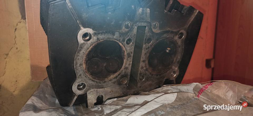 Głowica z klawiaturą i wałkiem Honda CB450S Gliwice