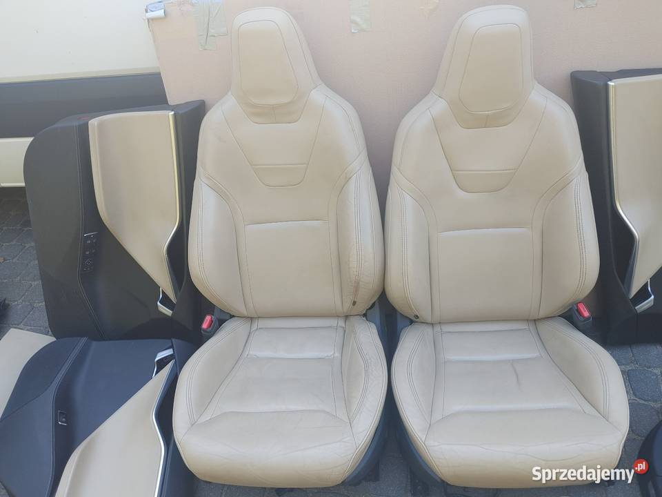 Tesla S kremowa tapicerka całość osobno Gdynia sprzedam
