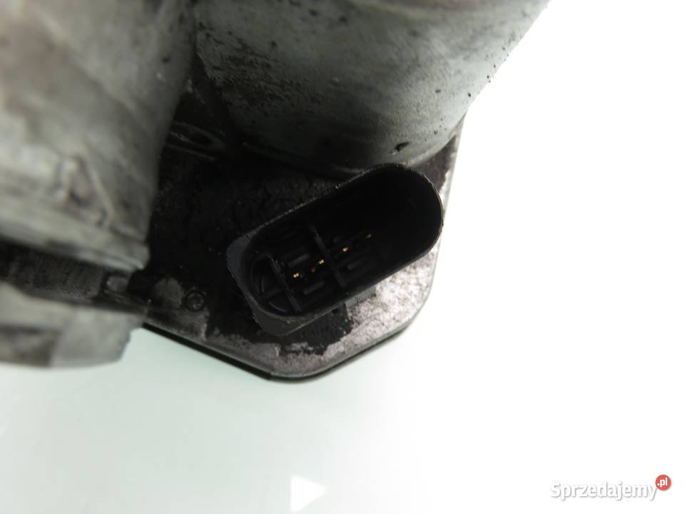 PRZEPUSTNICA VW GOLF V 20 TDI 16V 038128063M Motoryzacja