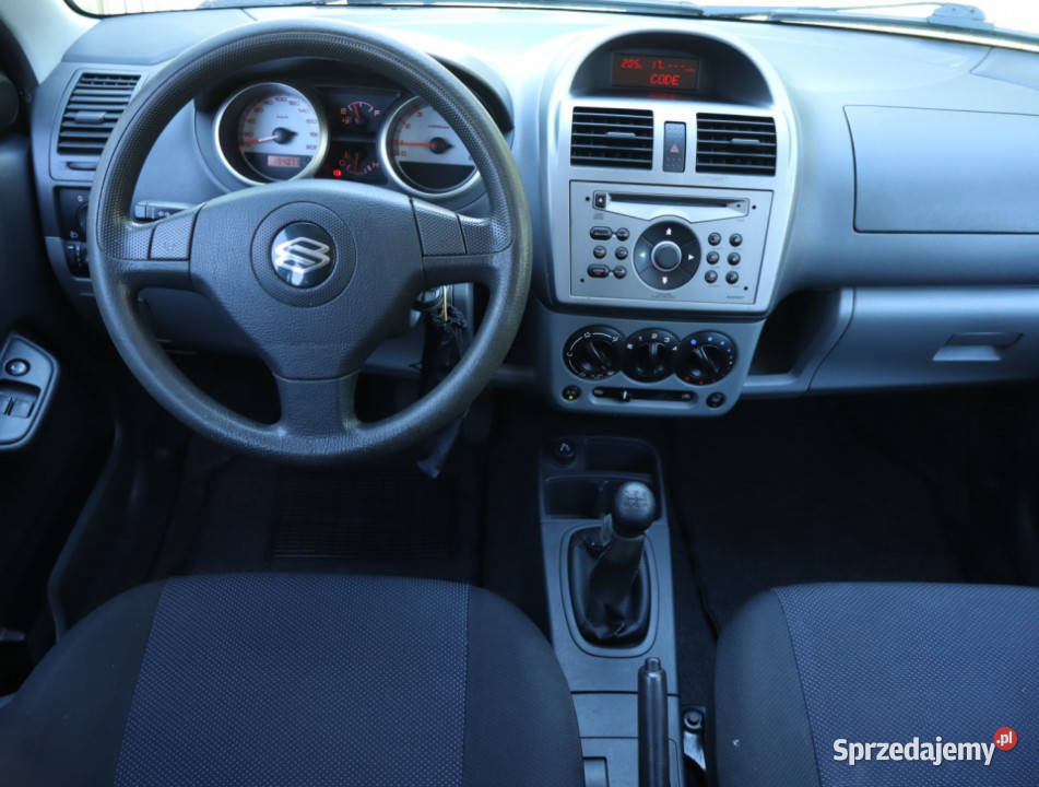 Suzuki Ignis 13