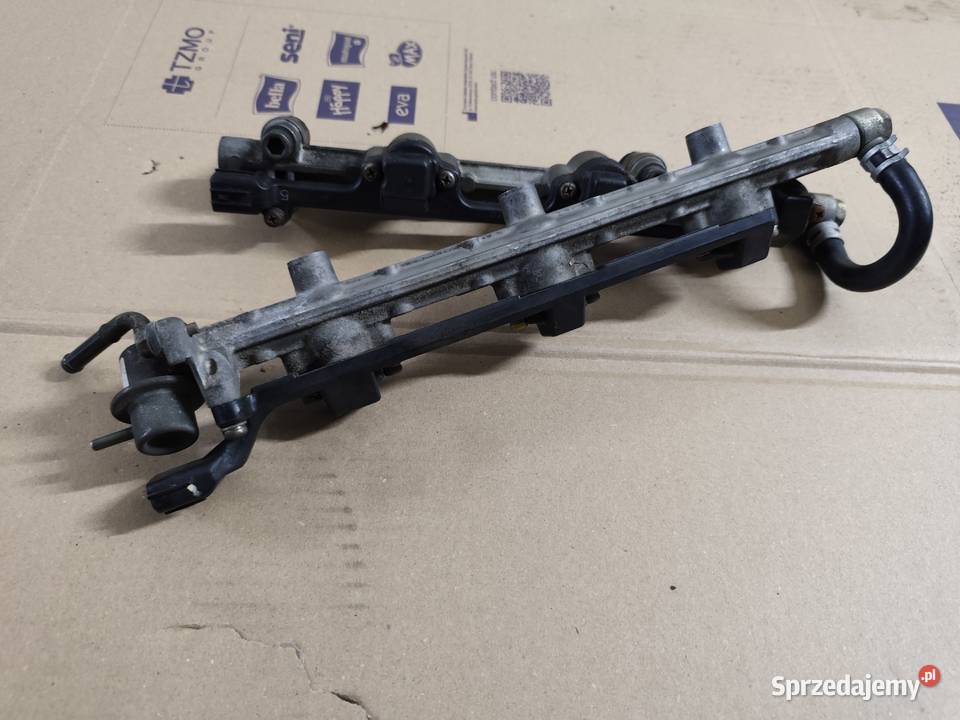 Listwa wtryskowa Xedos Świdnik sprzedam