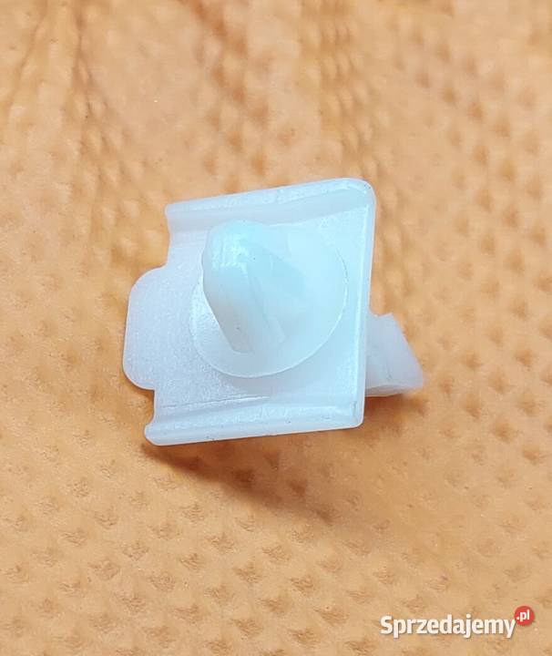 SPINKA LISTWY BOCZNA SZEROKA MERCEDES W124 W201 osobowe Mielęcin sprzedam