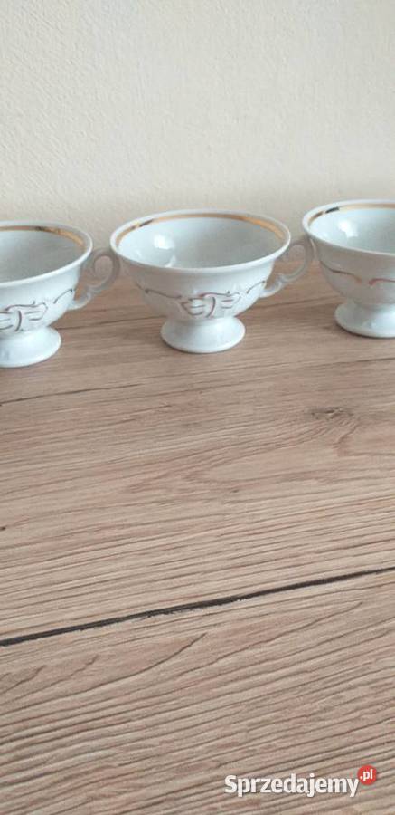 Porcelanowe filiżanki prl Przedbórz