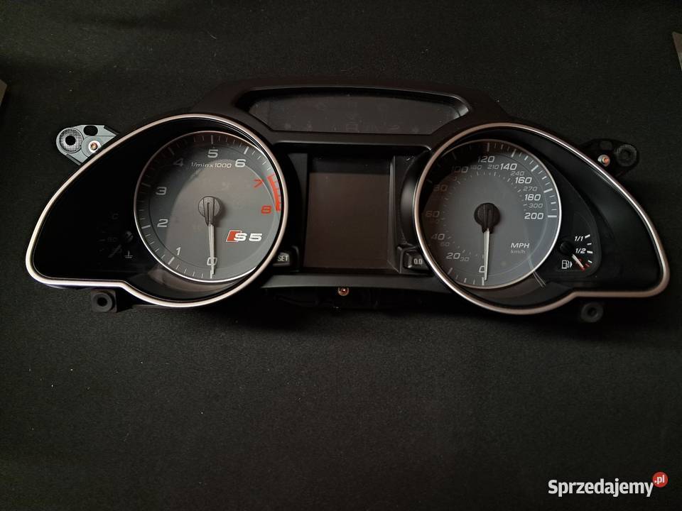Zegary licznik Audi S5 42 TFSI V8 UK8T0920981C Motoryzacja warmińsko-mazurskie Nowe Miasto Lubawskie