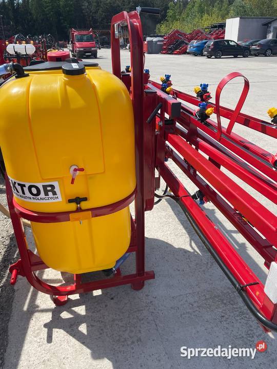 13 Opryskiwacz STRUMYK dowóz cała nieuszkodzony Zawieszane Pińczów