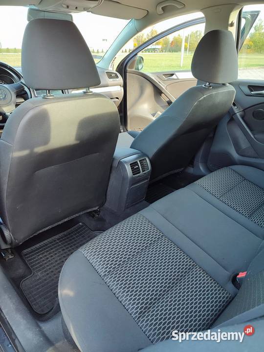 Volkswagen Golf VI 14 benzyna 2011 nieuszkodzony sprzedam