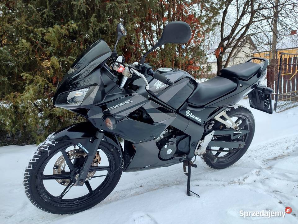 Honda CBR 125 R kat B A1 2008r 27 Transport Łuków