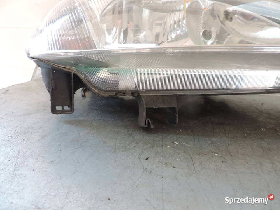LAMPA PRAWY PRZÓD RENAULT MEGANE 1 FL Nowy Sącz