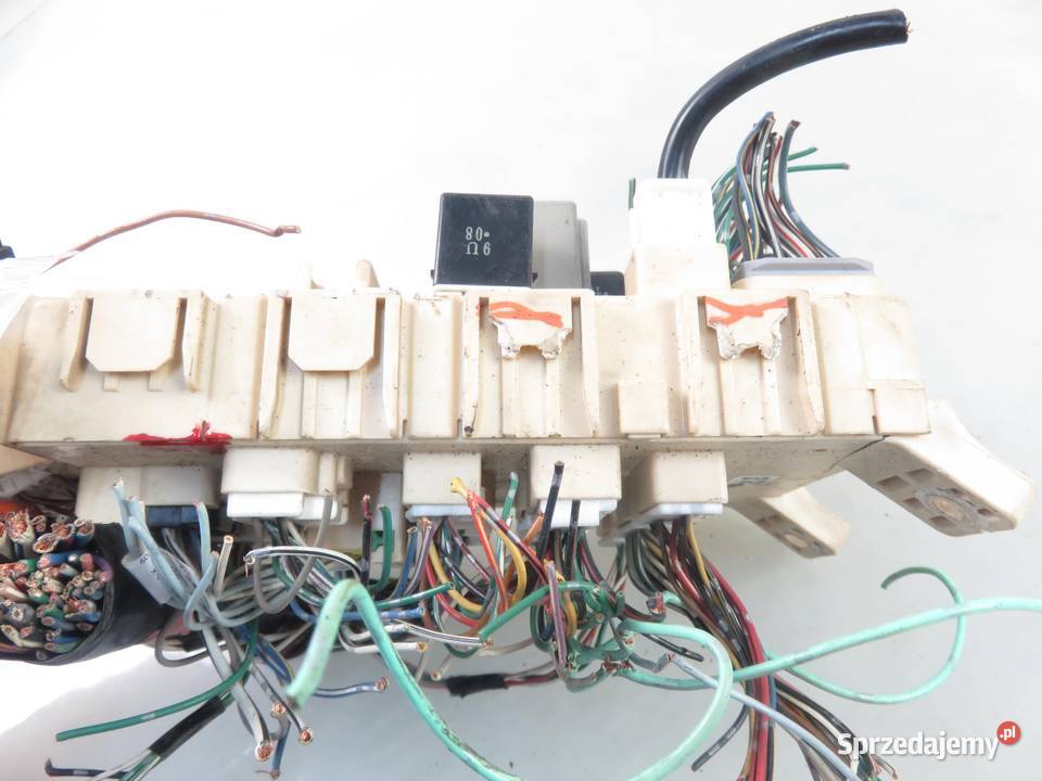 BSI TOYOTA YARIS I 10 8198050030 osobowe małopolskie