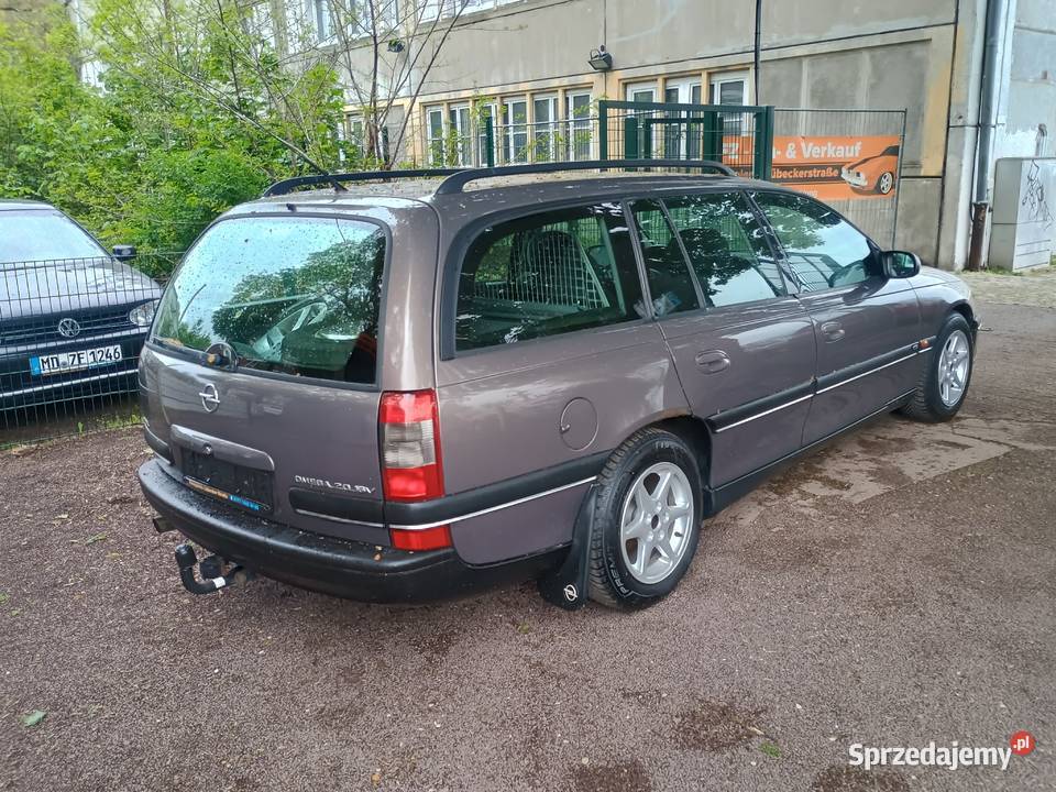 Opel Omega B CD 1997r 20i 136 184000 brązowy wspomaganie kierownicy Witkowo