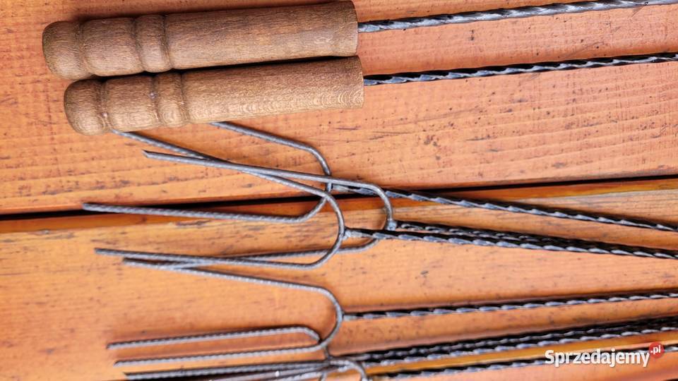 Grill metalowy trójnóg Kuty Polski rozpałka małopolskie Rzeszotary
