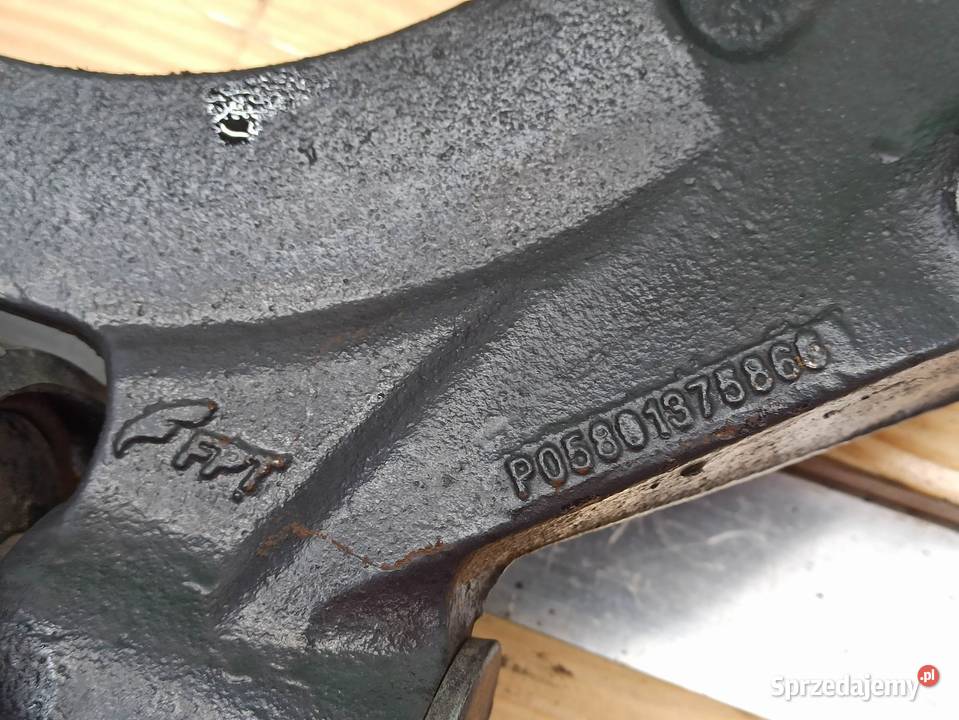 Łapa silnika Holland T8 360 P05801375866 Wilkowo
