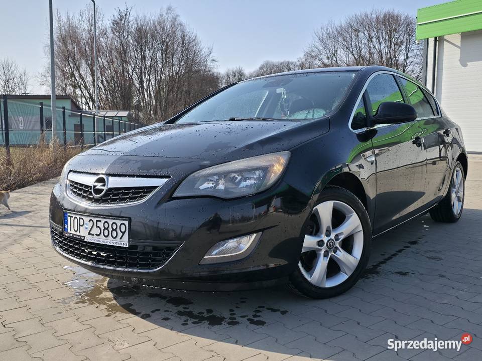 Opel astra j 17 cdti gniazdo AUX Ostrowiec Świętokrzyski
