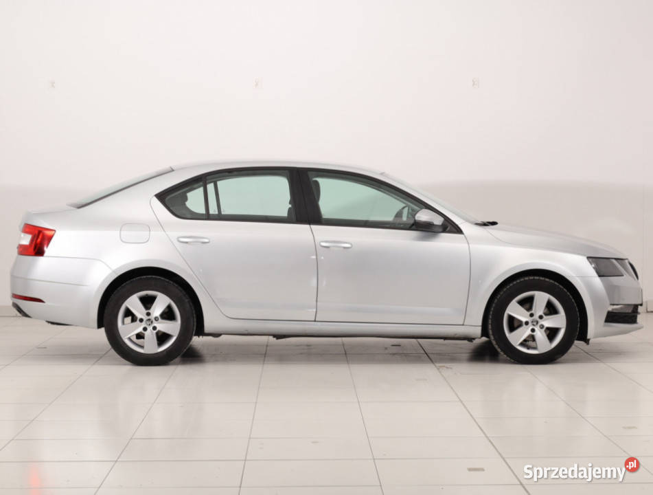 Skoda Octavia 16 TDI bluetooth Piaseczno