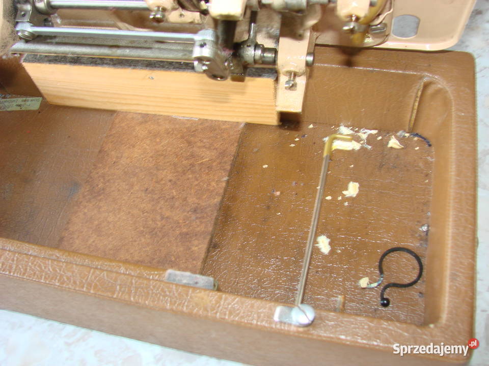 Łucznik 432 maszyna do szycia PRL Pozostałe Pruszcz Gdański sprzedam
