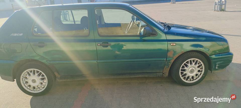 Golf 3 benzyna+LPG Samochody osobowe Koło sprzedam