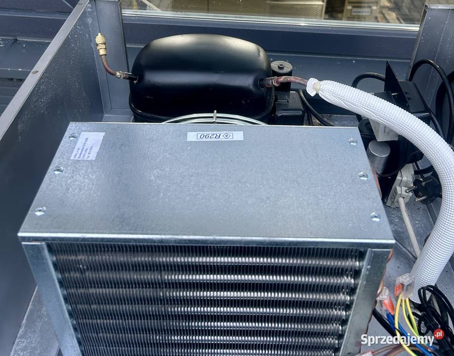 SZAFA MROŹNICZA METOS ACCONA 450L MROŹNIA Krępsko