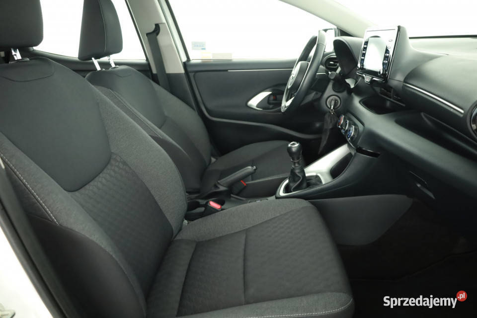 Toyota Yaris 15 VVTi światła przeciwmgielne Piaseczno