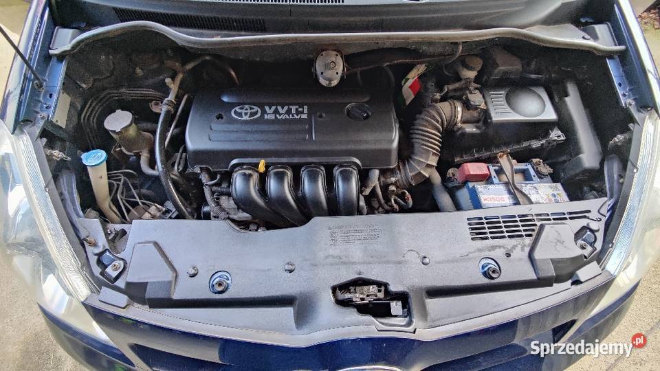 Toyota Corolla Verso 18vvti 7osobowa pierwszy