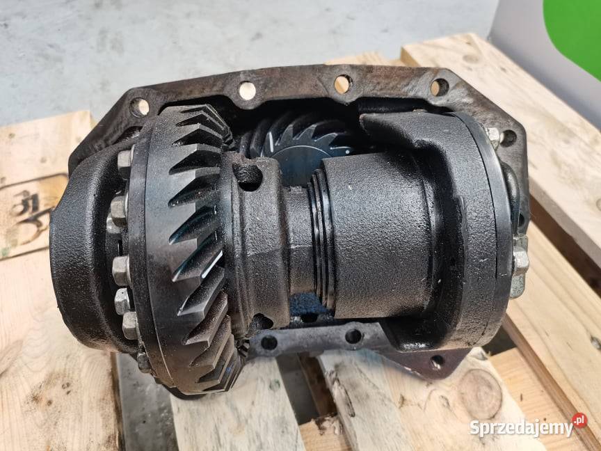 Środek mostu 18X33 Kubota M 128 GX Pozostałe wielkopolskie Wilkowo
