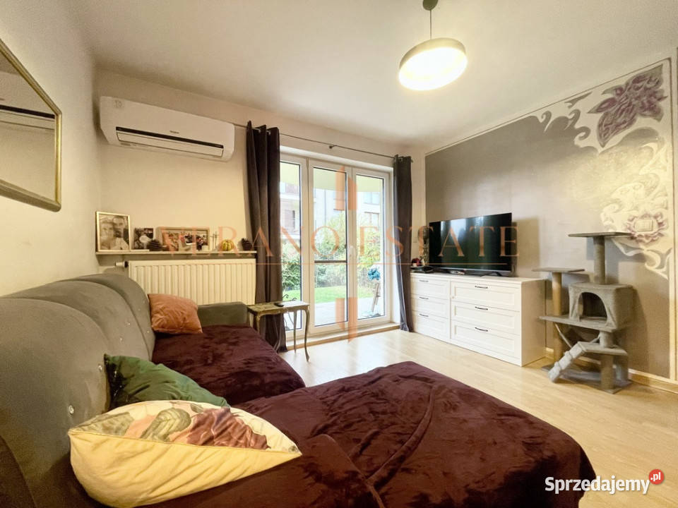 Ogród 200 m 3 Pok Piwnica Taras 2013 r Józefosław sprzedam