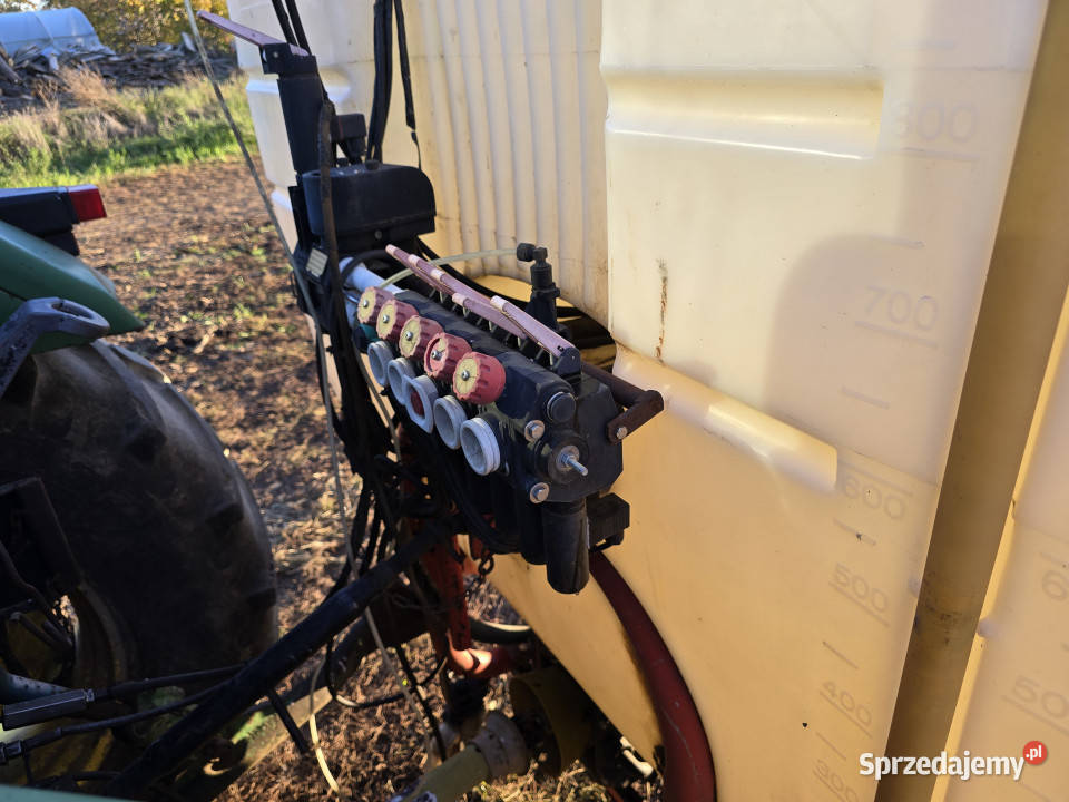 Opryskiwacz zawieszany HOLDER F712H 1000 L 12 m Holder Zawieszane Rolnictwo podlaskie