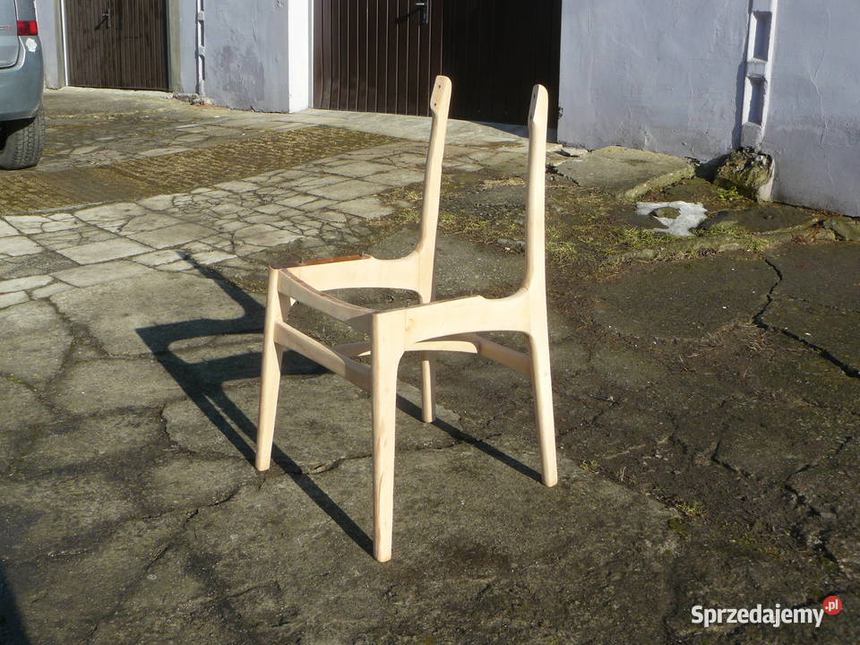 Stare krzesła projRHałas Nowy Sącz