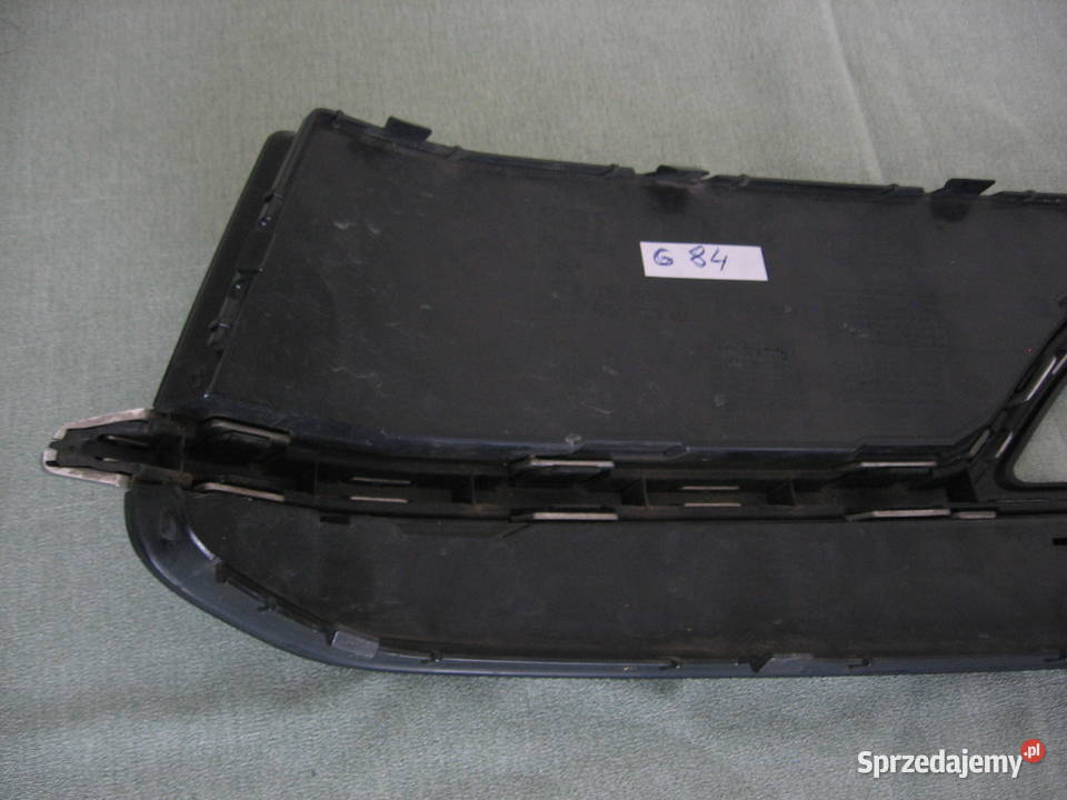 8T0807682K AUDI A5 B8 8T Kratka zderzaka prawa