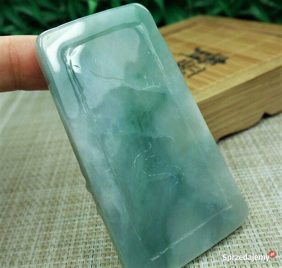 Jadeitowy medalion Wisiorki