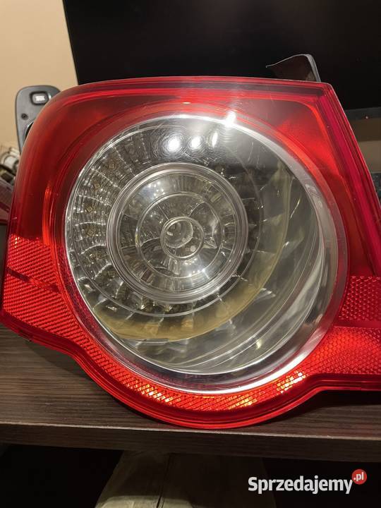 Lampa tył lewa sedan volkswagen Passat b6 Opatowice