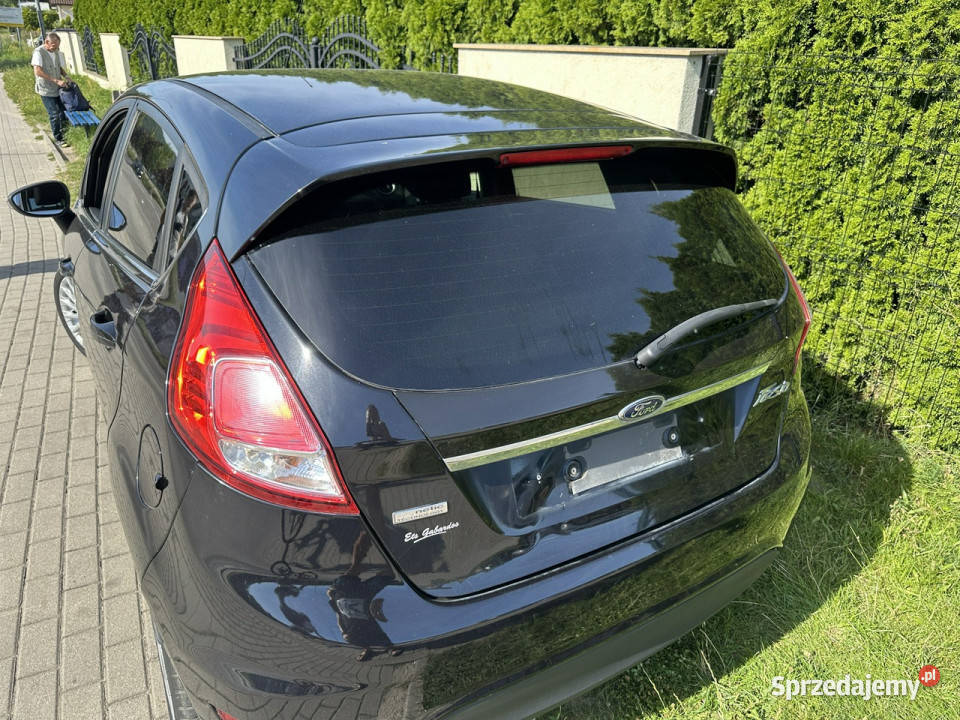 Ford Fiesta Titanium 5 drzwi klimatronik mrozi tempomat