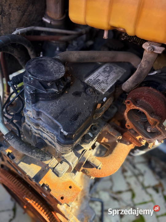 silnik CNH Iveco 4 cylindry Turbo 2006 ciągnik łódzkie