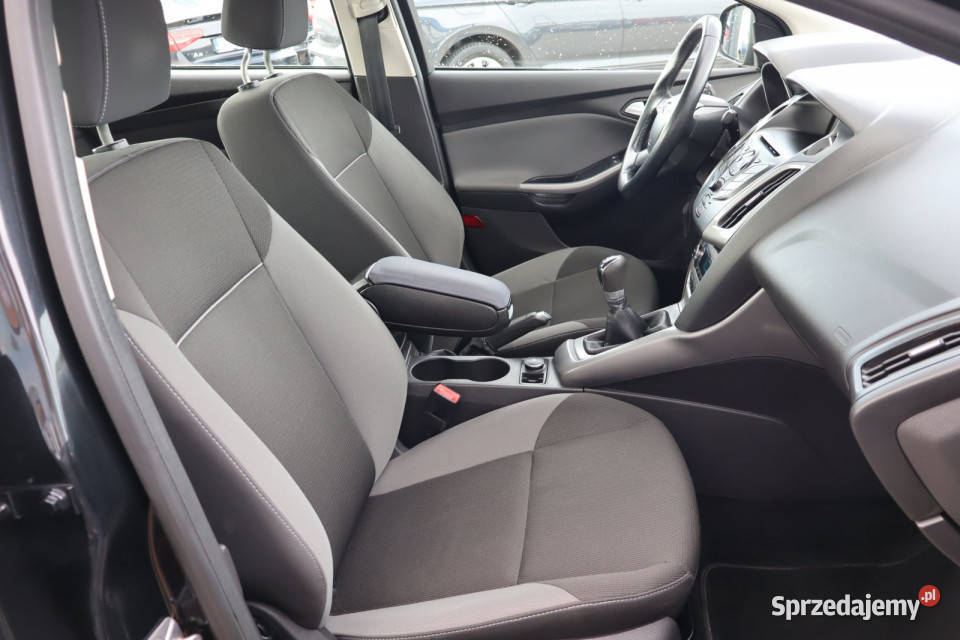 Ford Focus 16 i manualna Zabrze