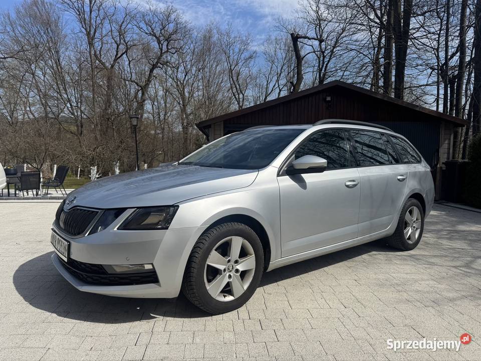 Skoda octavia 2017 polift 16 TDI manual blokada skrzyni biegów śląskie Radziechowy sprzedam