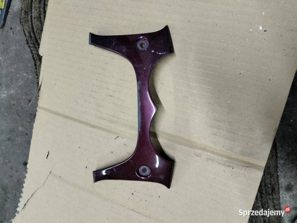 Yamaha neos plastik pod lampą Łubno