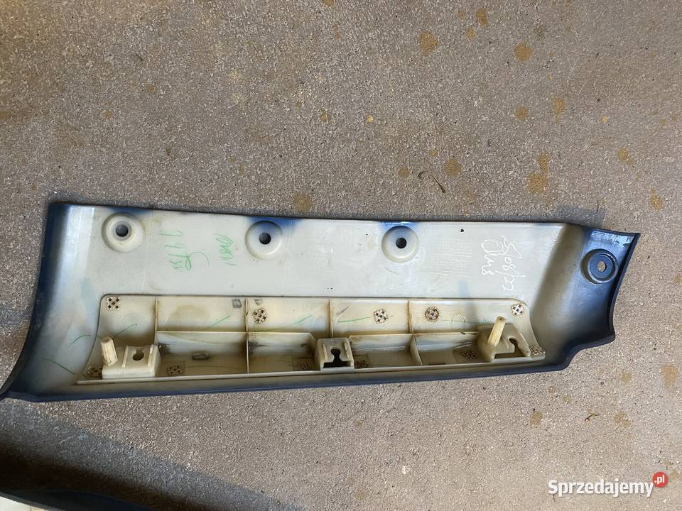 LISTWA LEWA TYLNA SKRZYNI ŁADUNKOWEJ RANGER osobowe