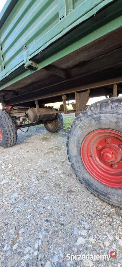 Przyczepa sanok d 732 nieuszkodzony Przyczepy rolnicze Jawiszowice sprzedam