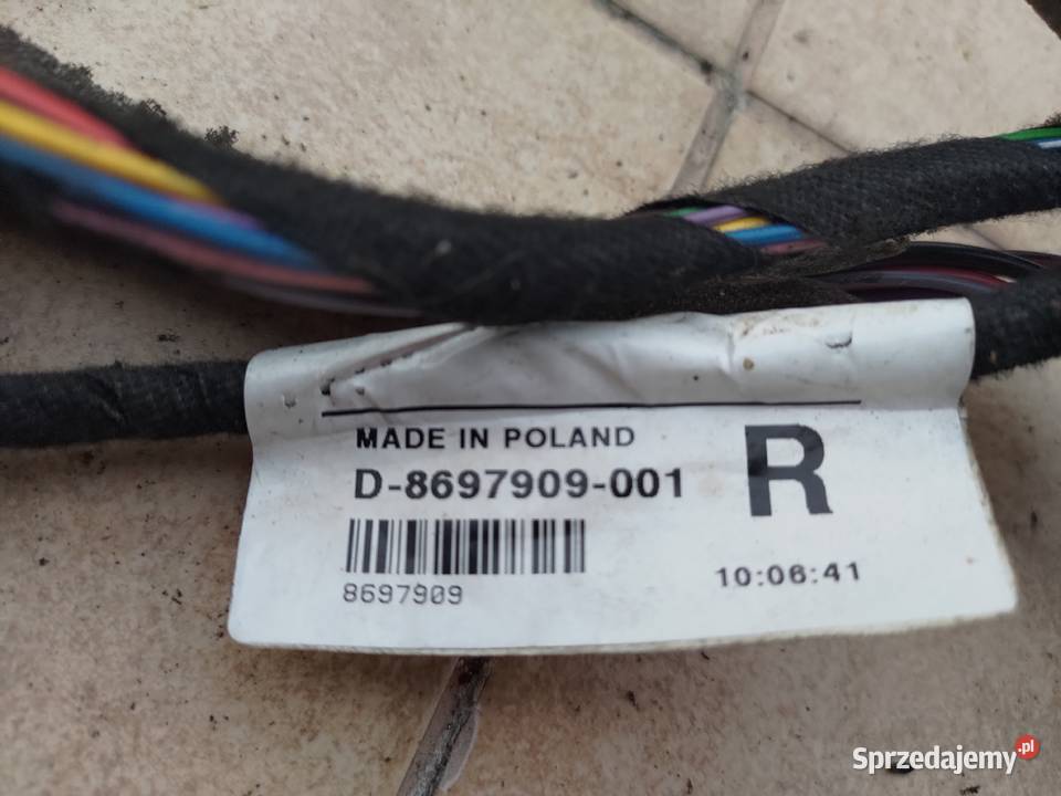 Volvo V70 XC70 lift wiązka uszczelki listwy Błonie
