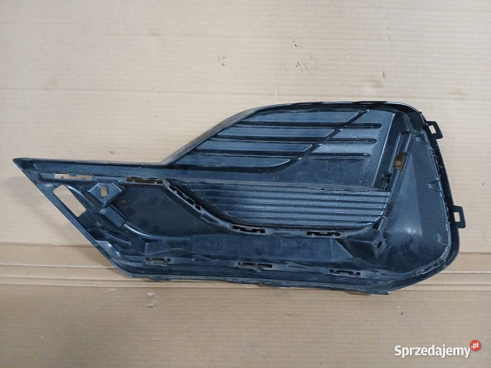 KRATKA W ZDERZAK PRAWA FORD FIESTA MK8 STLINE Drezdenko