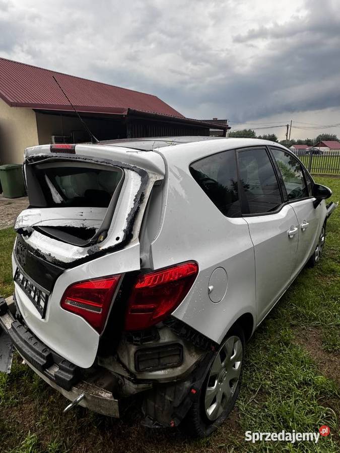 Opel Meriva uszkodzona podkarpackie Dulcza Wielka