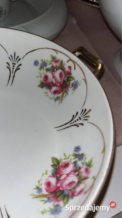 Patera różyczki w złotych kasetonach wewnątrz i Gdańsk sprzedam
