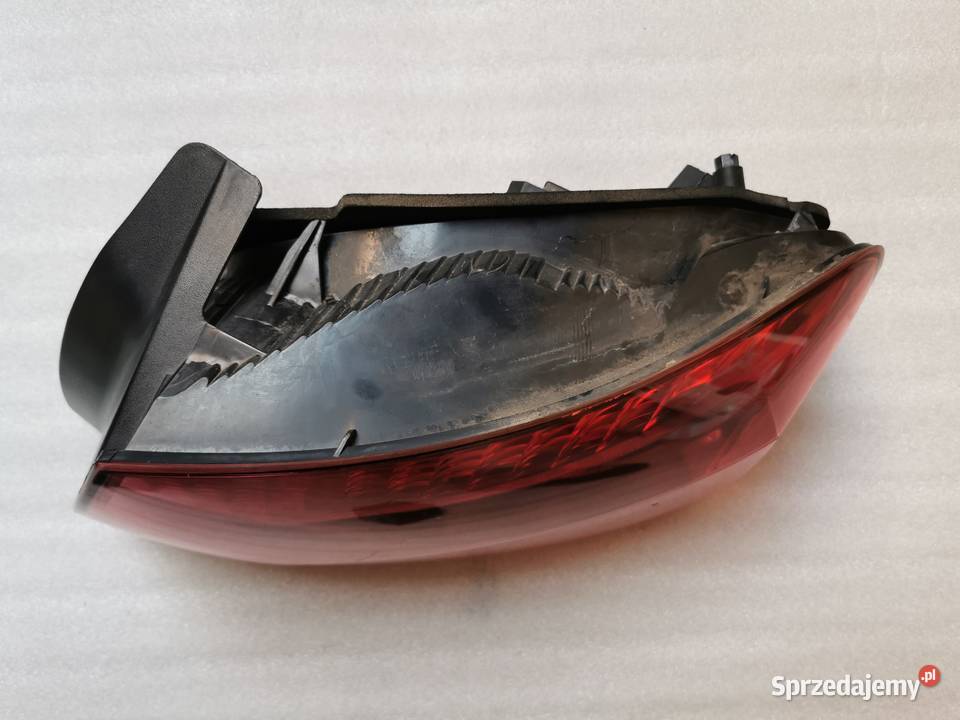 Lampa Prawy Tył Tylna Prawa Peugeot 407 Sedan lampy tylne Wyszków