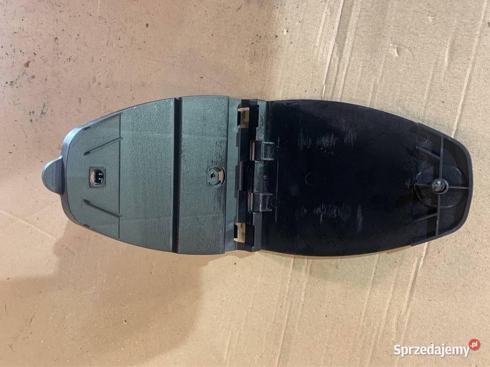 Uchwyt mocowanie trójkąta 3C5860265 vw passat b6 tapicerki samochodowe Szczecin