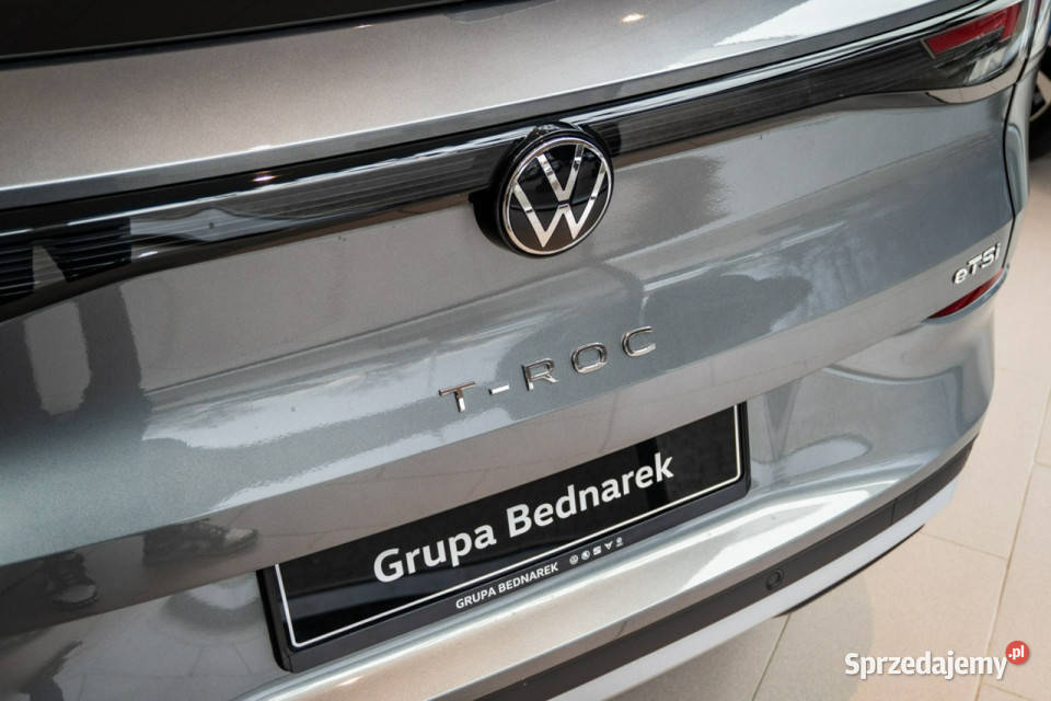 Volkswagen TRoc Life 15 eTSI 150 DSG II 2025 światła przeciwmgielne Łódź sprzedam