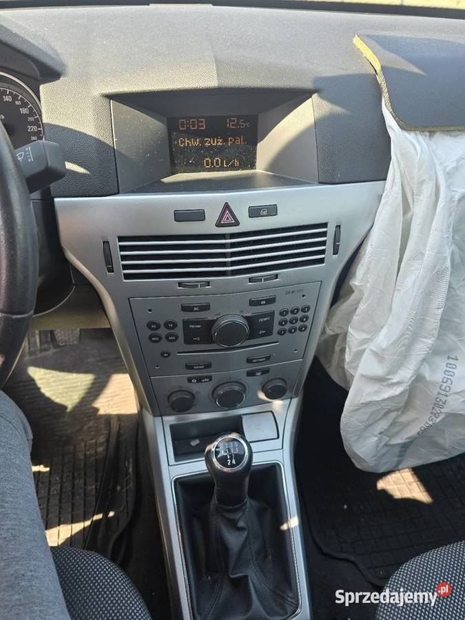 Opel Astra 16 benzyna 2009 Jarocin sprzedam