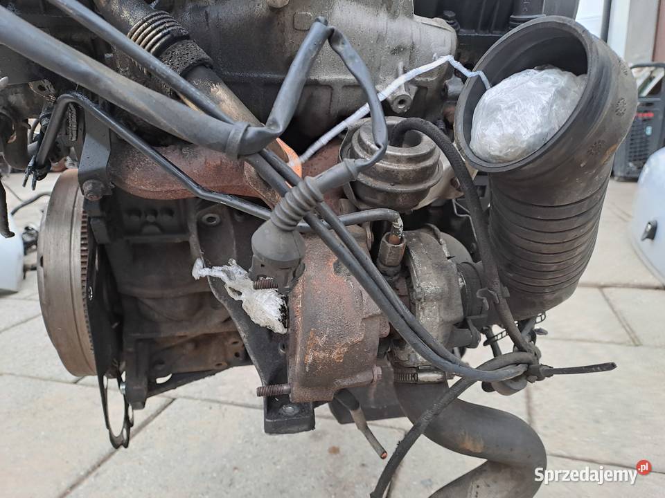 Volkswagen Passat B5 19 TDi 101 silnik kompletny