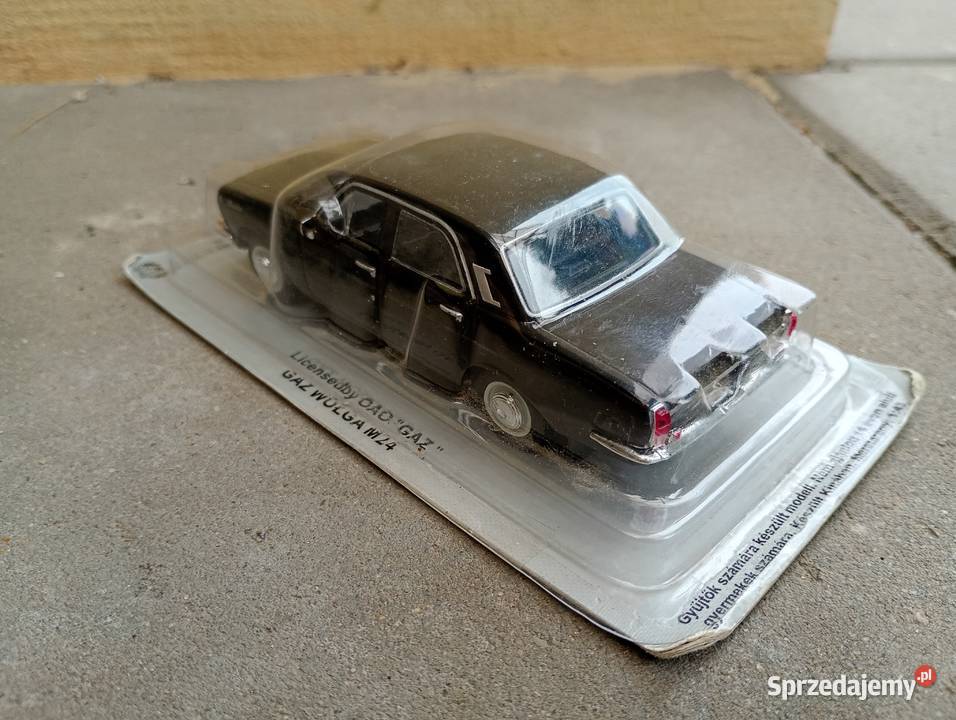 GAZ WOŁGA M24 model złota kolekcja 143 kultowe Warszawa
