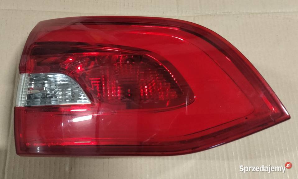 LAMPA LEWY TYŁ PEUGEOT 308 II T9 SW