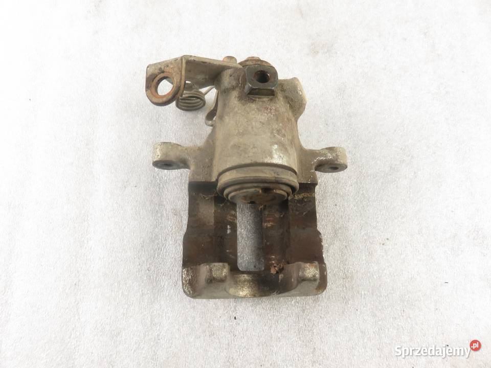 ZACISK PRAWY TYŁ AUDI A6 C4 25 TDI osobowe