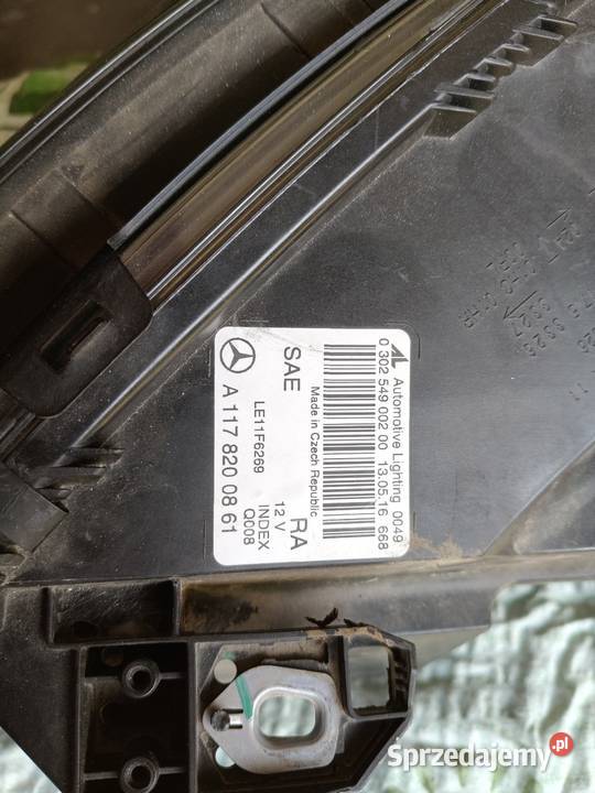 Lampa reflektor przedni prawy Mercedes cla 117 osobowe Części samochodowe Inowłódz